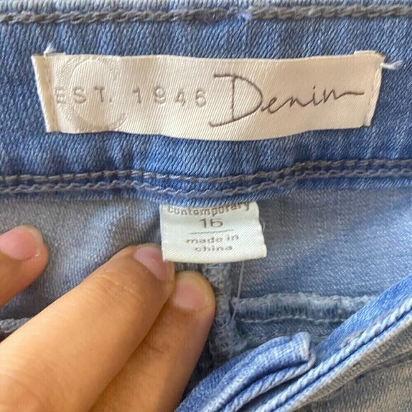 NWT Cato Est. 1946 Denim Womens Blue Light Wash Mid Rise Cropped Jeans 16 - Picture 7 of 8